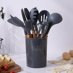 KitCozy - Kit 12 Utensílios Silicone com Cabo em Madeira